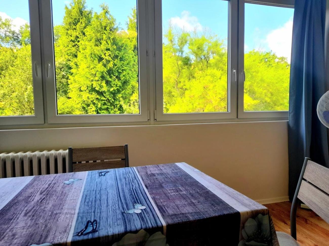 Lev I Sova Aparthotel Mělník Exterior foto